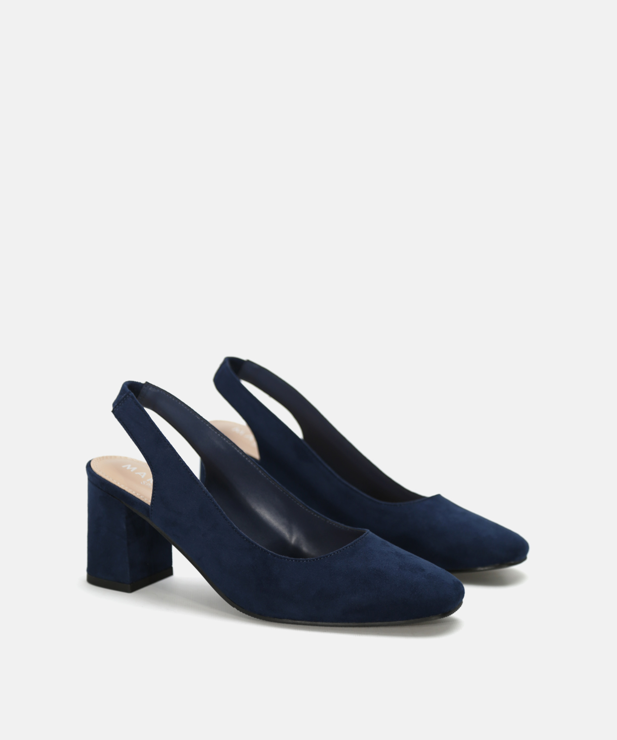 Sapato de salto destalonado em camur&ccedil;a image number null